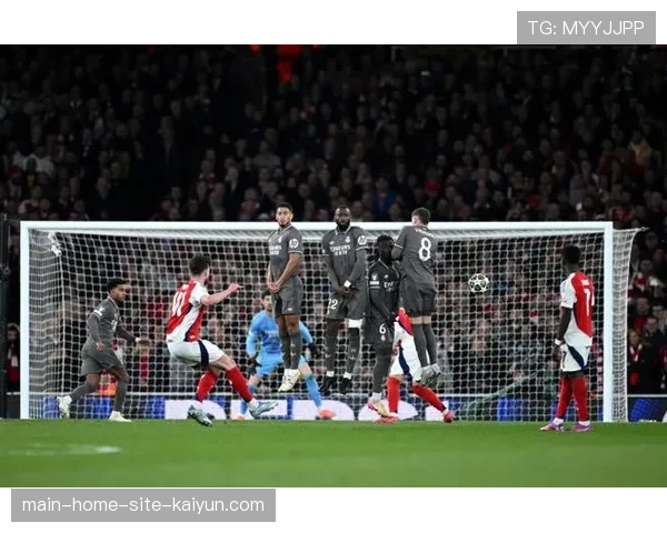 埃泽梅开二度助阿森纳大胜 控球体系中前腰的进攻自由度分析